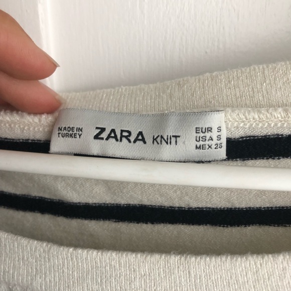 Like new, excellent condition, rarely worn. Great for office or casual. - Picture 3 of 3